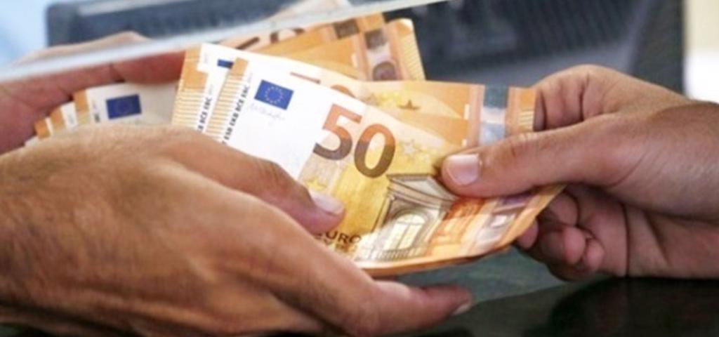 Χρέη άνω των €100.000 έχουν 45.000 φυσικά και νομικά πρόσωπα Χρέη άνω των €100.000 έχουν 45.000 φυσικά και νομικά πρόσωπα